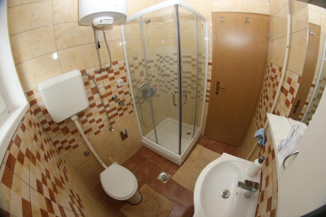 Apartman Centar 1 Μπάνια Λούκα Εξωτερικό φωτογραφία