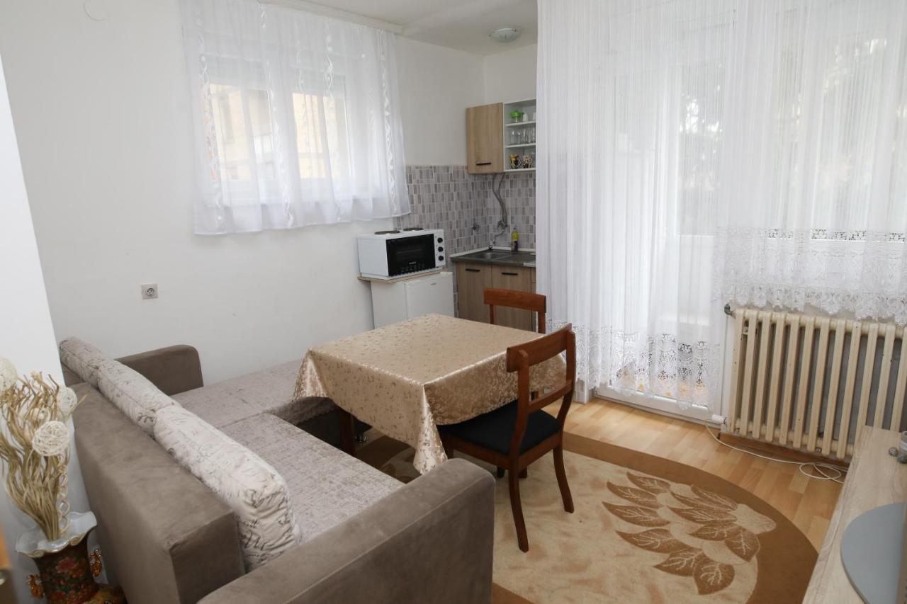 Apartman Centar 1 Μπάνια Λούκα Εξωτερικό φωτογραφία