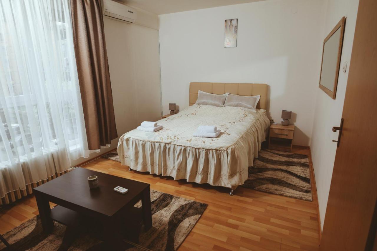 Apartman Centar 1 Μπάνια Λούκα Εξωτερικό φωτογραφία